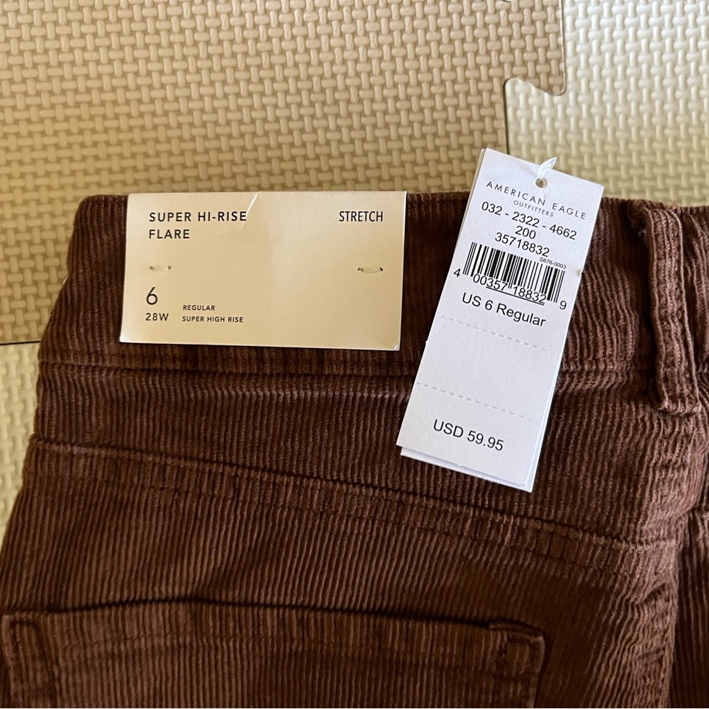 AMERICAN EAGLE -AMERICAN EAGLE SUPER HI RISE FLARE - NWT